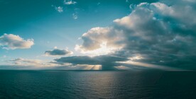 海面霞光