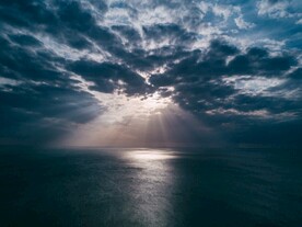 海上霞光