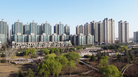 公园旁的高层社区