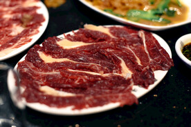  鲜切牛肉