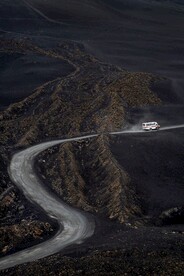 蜿蜒道路