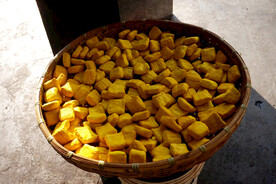 黄豆腐