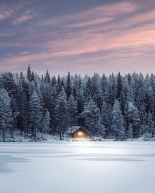 雪中小屋