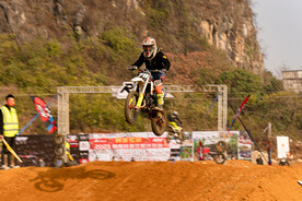 越野摩托车比赛