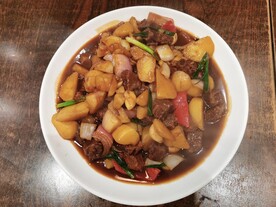 红烧牛腩土豆