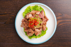凉拌牛肉 