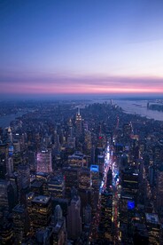城市楼宇夜景