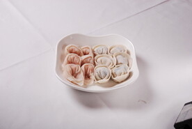 鱼皮饺拼韭菜饺