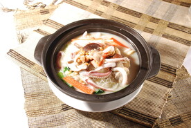 粉丝煲 鱿鱼蟹柳