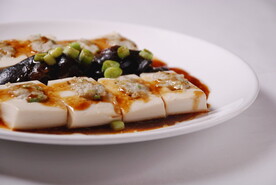 鱼滑蒸豆腐 