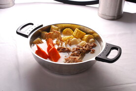 竹蔗茅根猪骨汤