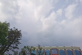 建筑和兰天