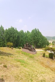 树林雕塑