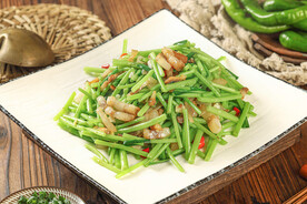 藜蒿炒腊肉