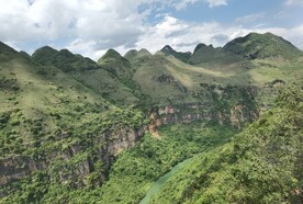 马岭河峡谷风光