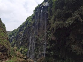 马岭河峡谷瀑布群