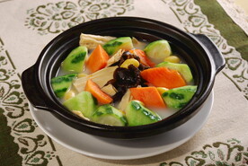腐竹木耳青瓜煲