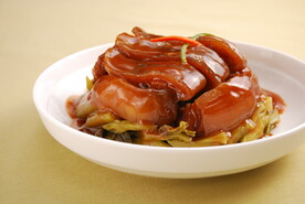 酸菜鳄鱼肉 