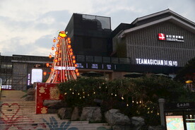 阳朔西街步行街灯塔 