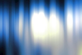 多彩光韵光斑夜空背景