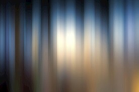 多彩光韵光斑夜空背景