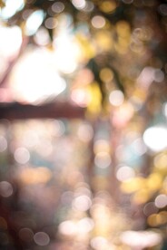 多彩光韵光斑夜空背景