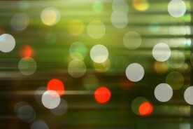 多彩光韵光斑夜空背景