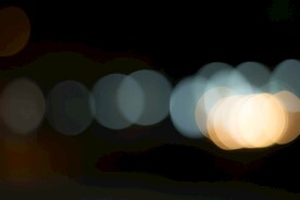 多彩光韵光斑夜空背景