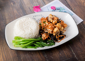 虫草花云耳蒸鸡饭