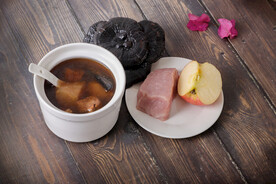 灵芝苹果瘦肉汤