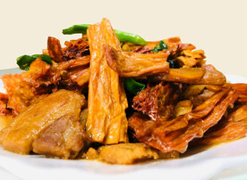 腐竹焖肉