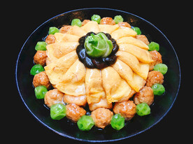 砂锅蛋饺烩肉丸