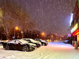 城市雪景
