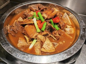 牛排煲