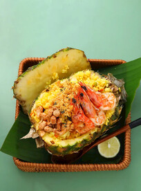 泰式菠萝海鲜炒饭