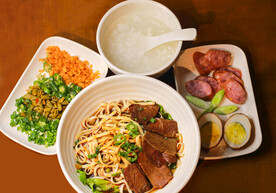 湖北早点美食牛肉面