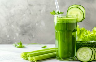 黄瓜西芹蔬菜汁