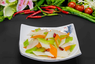 西芹炒山药  胡萝卜