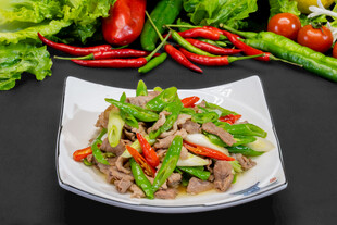 青椒炒肉 