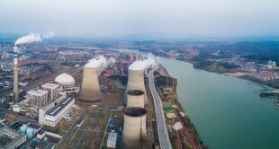 火力发电站燃煤发电厂冷却塔图片