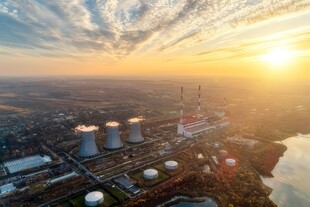 火力发电站燃煤发电厂冷却塔图片