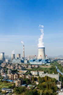 火力发电站燃煤发电厂冷却塔图片