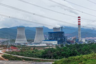 火力发电站燃煤发电厂冷却塔图片