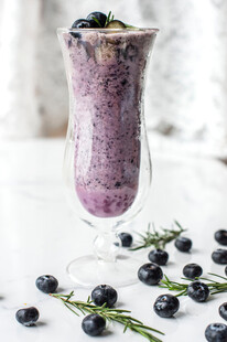 鲜榨蓝莓汁