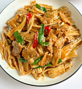 腐竹炒肉片