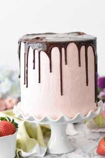 巧克力淋面蛋糕