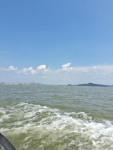 蓝天碧水