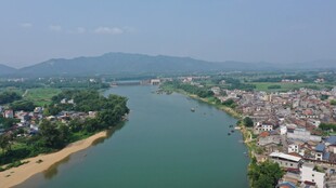 广东小镇河道航拍