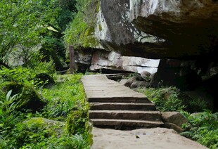 天台山石级