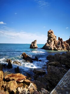 海岸礁石